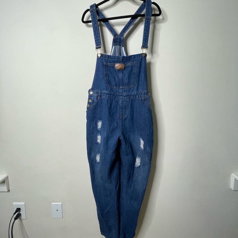 Base Girl New Jens Distressed Overalls Large